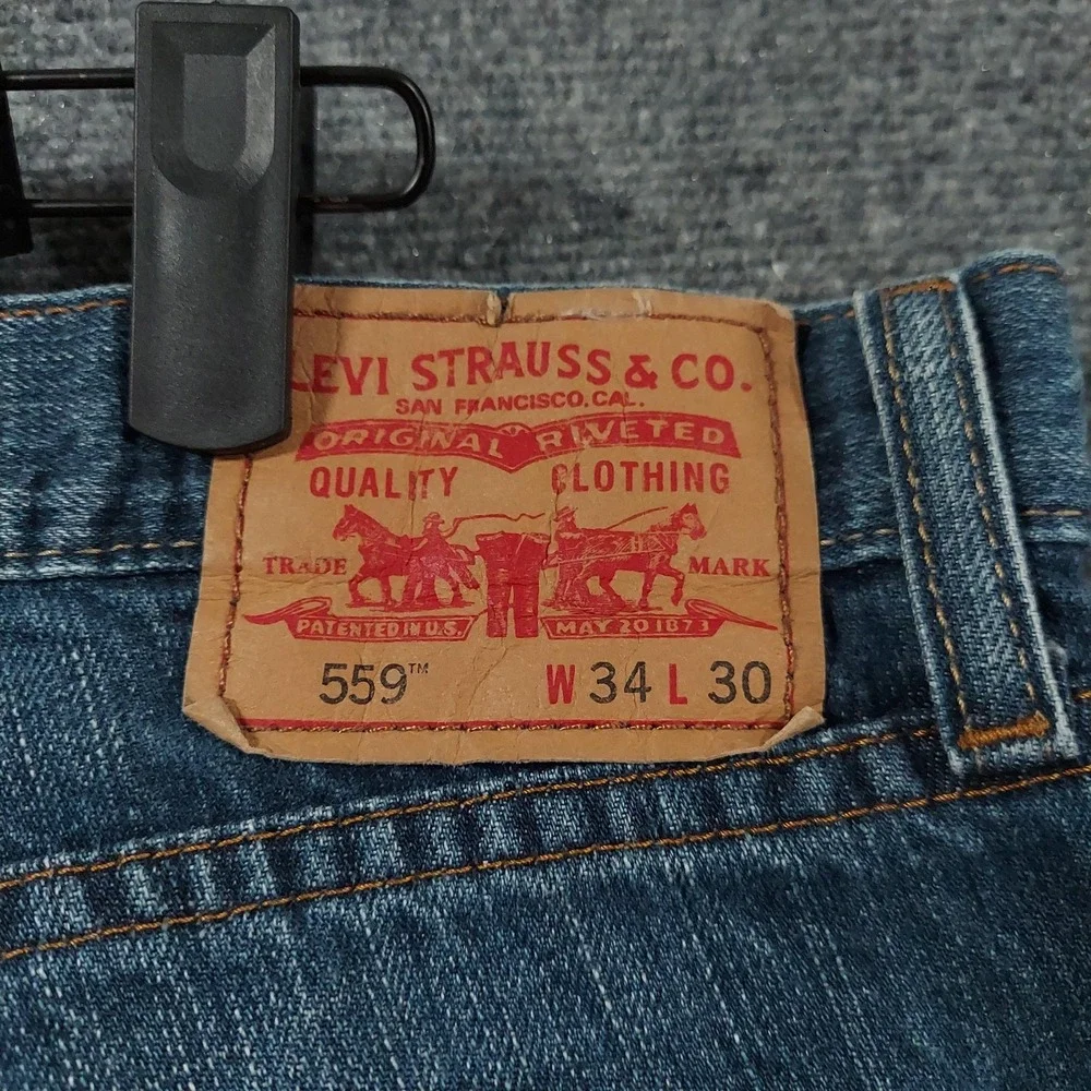 Vintage Levis 559 Jeans Mens 34x30 Blue Relaxed‎ Straight Denim Pants Y2K